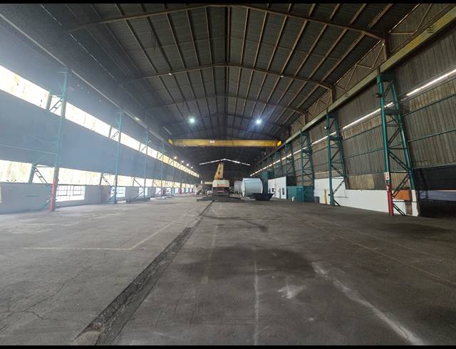 5,600M² FACTORY TO LET IN ANDERBOLT
